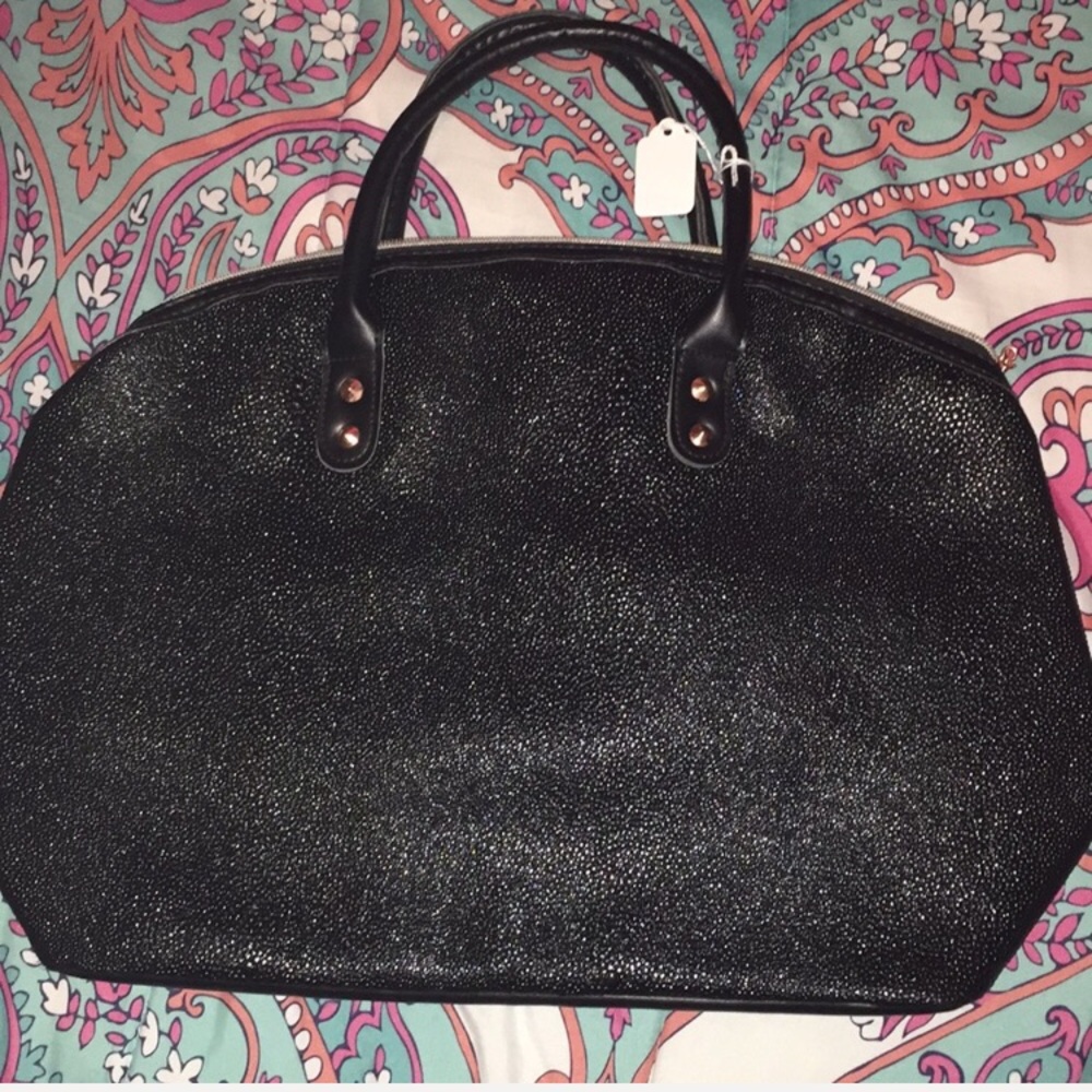 Brand new bag, not sure what brand it is